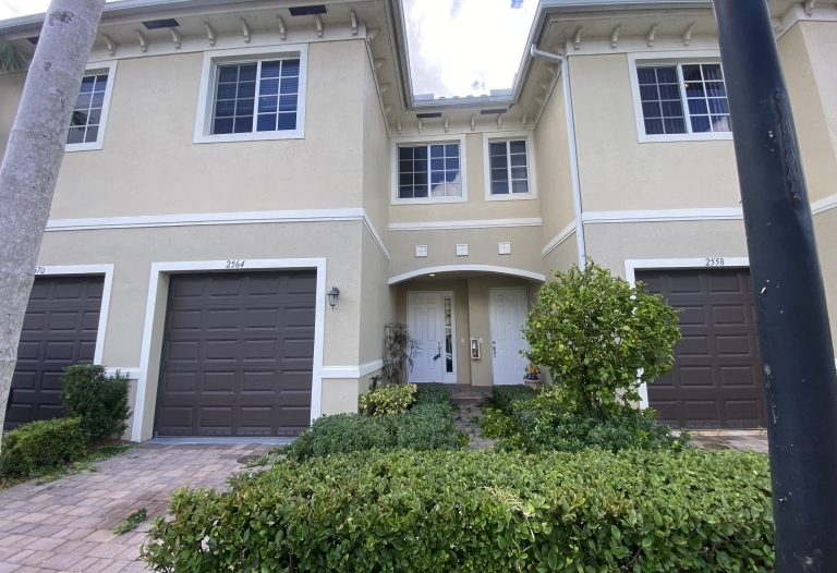 Townhouse for Rent in Miramar 